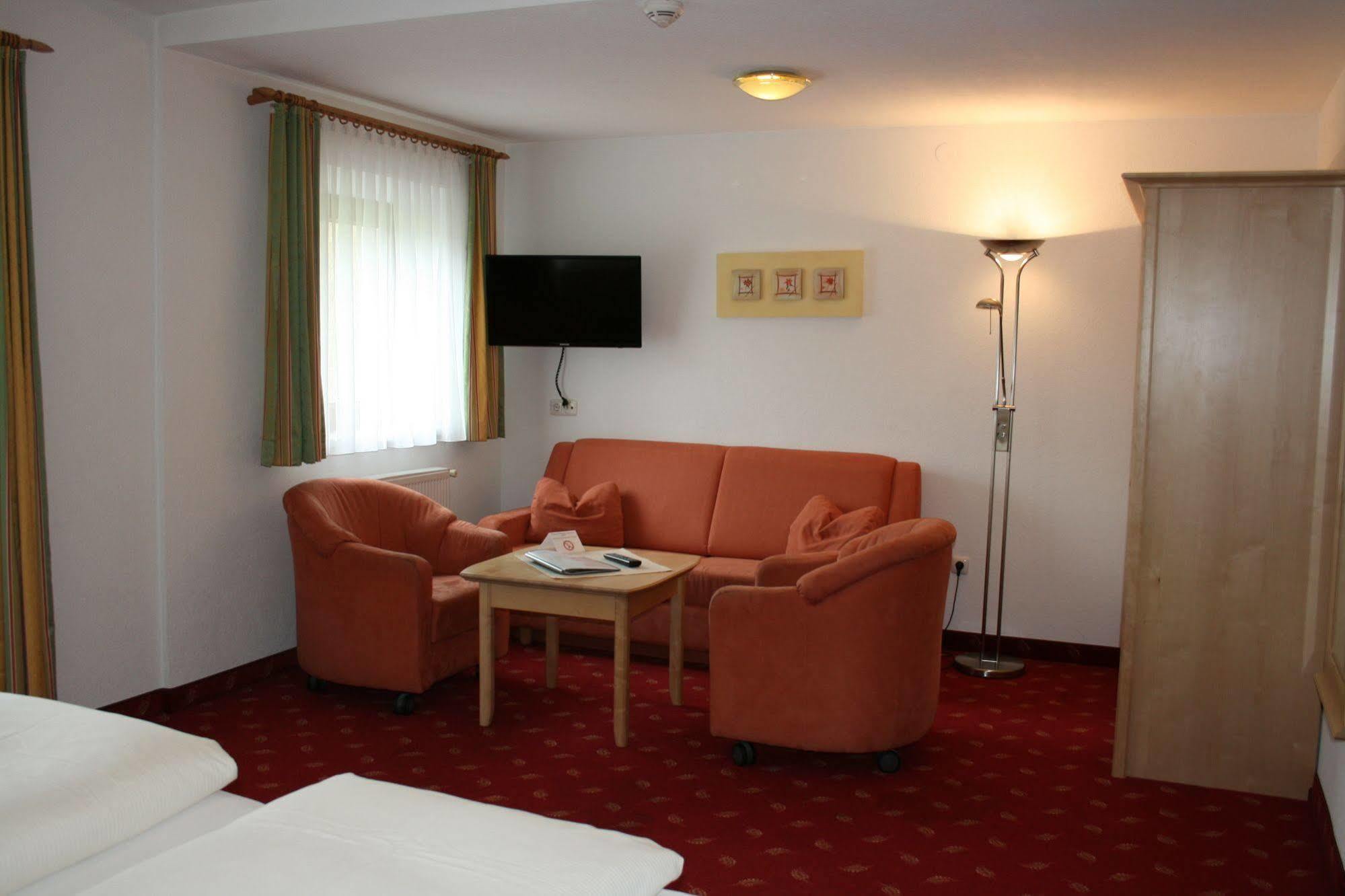 Pension Birkenhof Mayrhofen Exteriör bild
