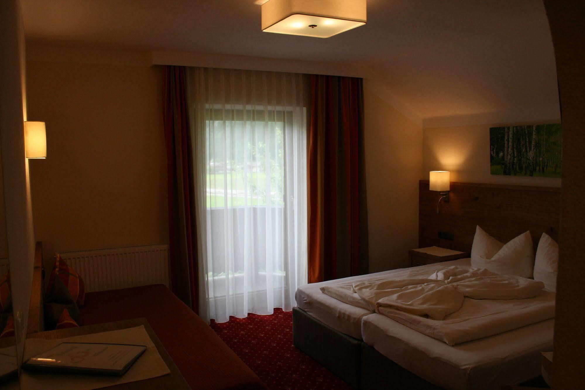 Pension Birkenhof Mayrhofen Exteriör bild